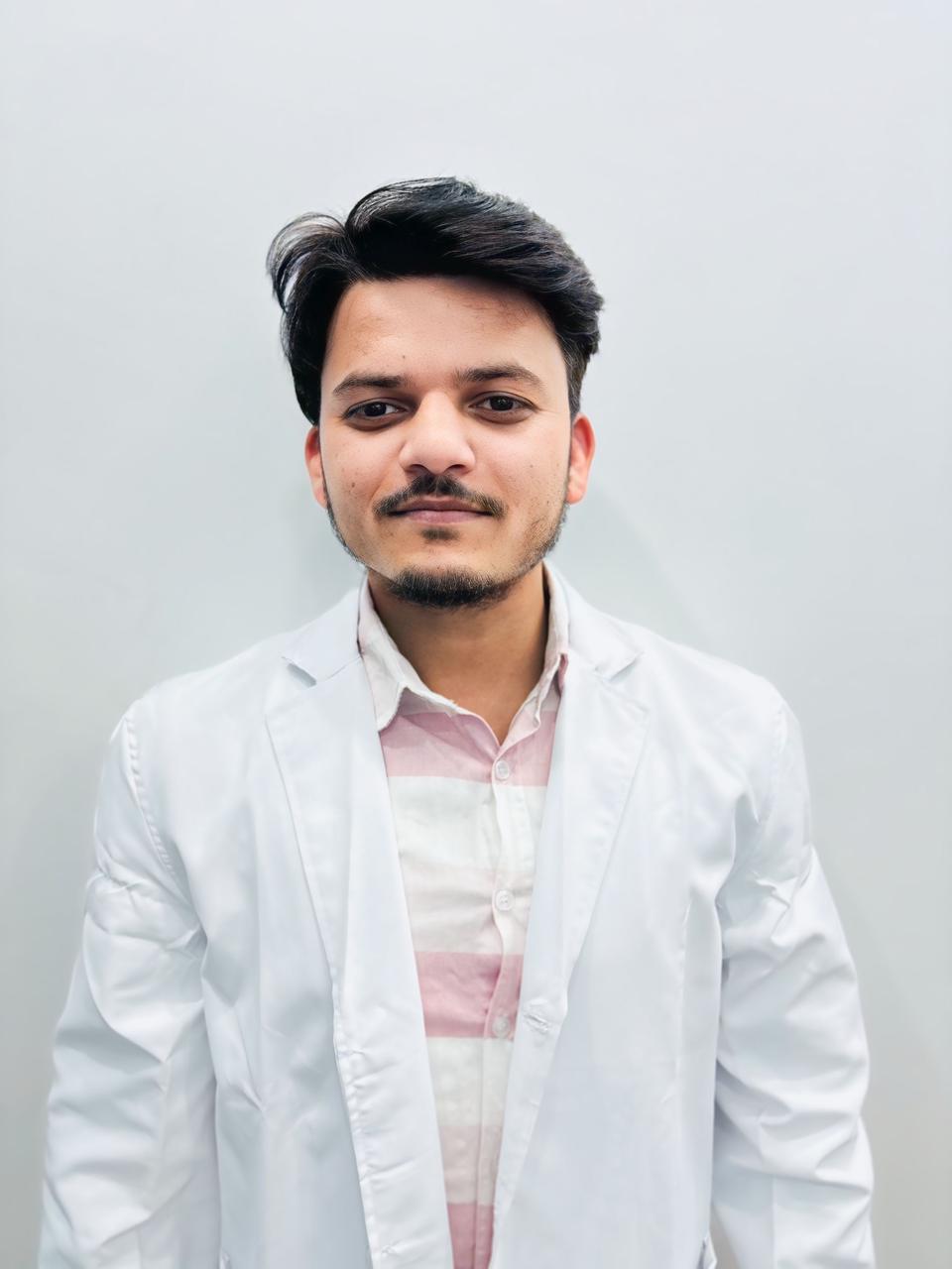 Dr Avinash